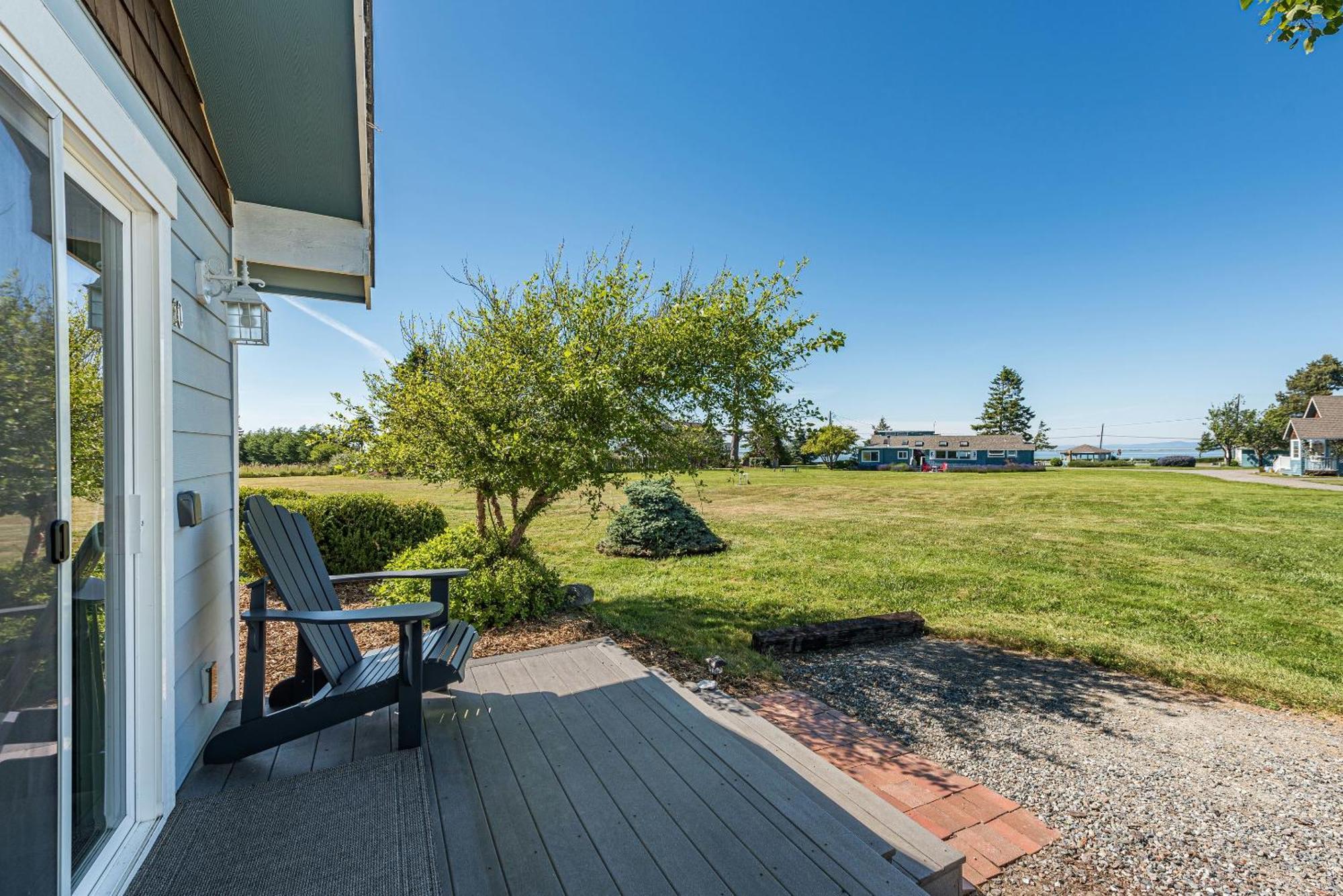 Juan De Fuca Waterfront Hotel & Cottages Sequim Exteriör bild