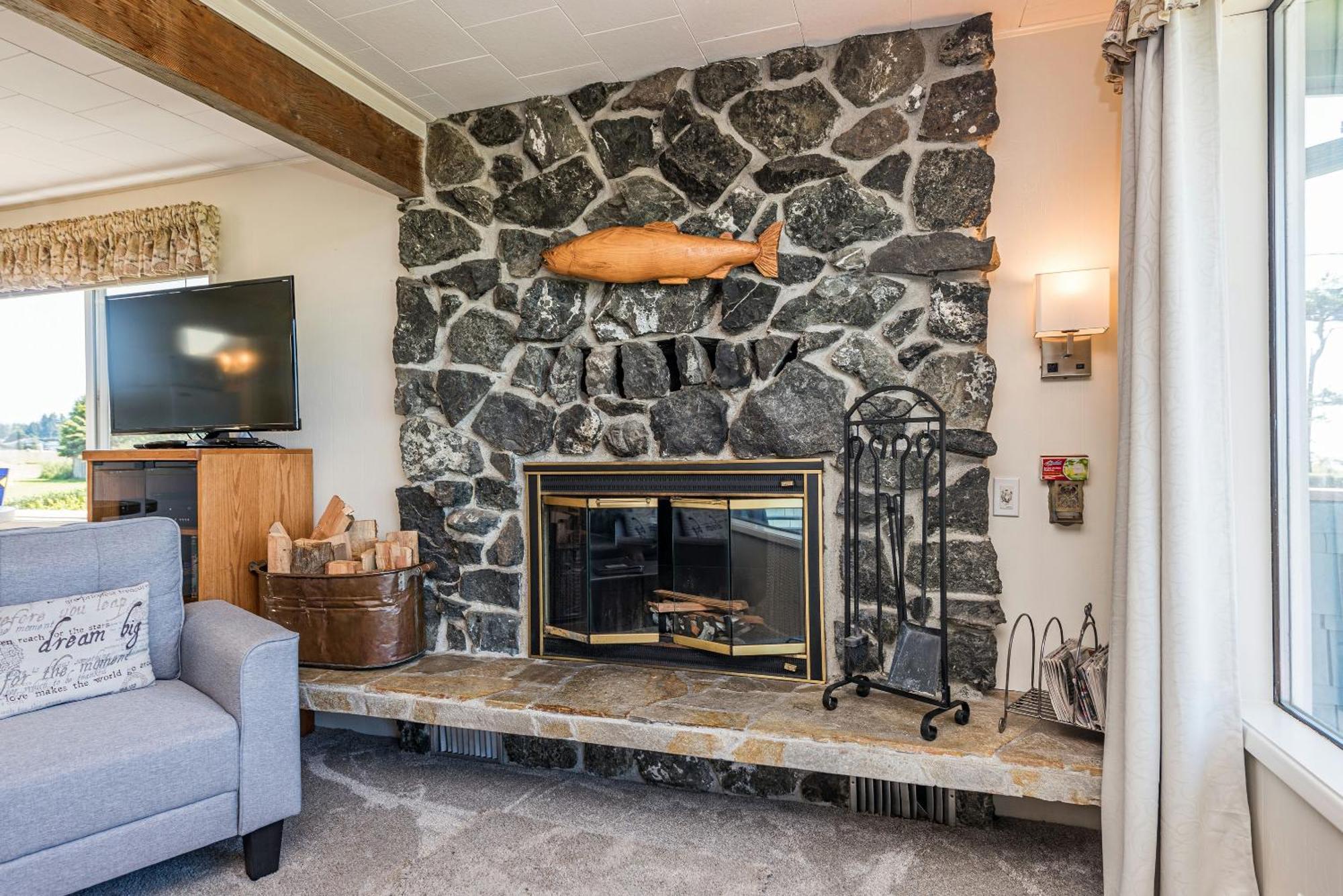 Juan De Fuca Waterfront Hotel & Cottages Sequim Exteriör bild