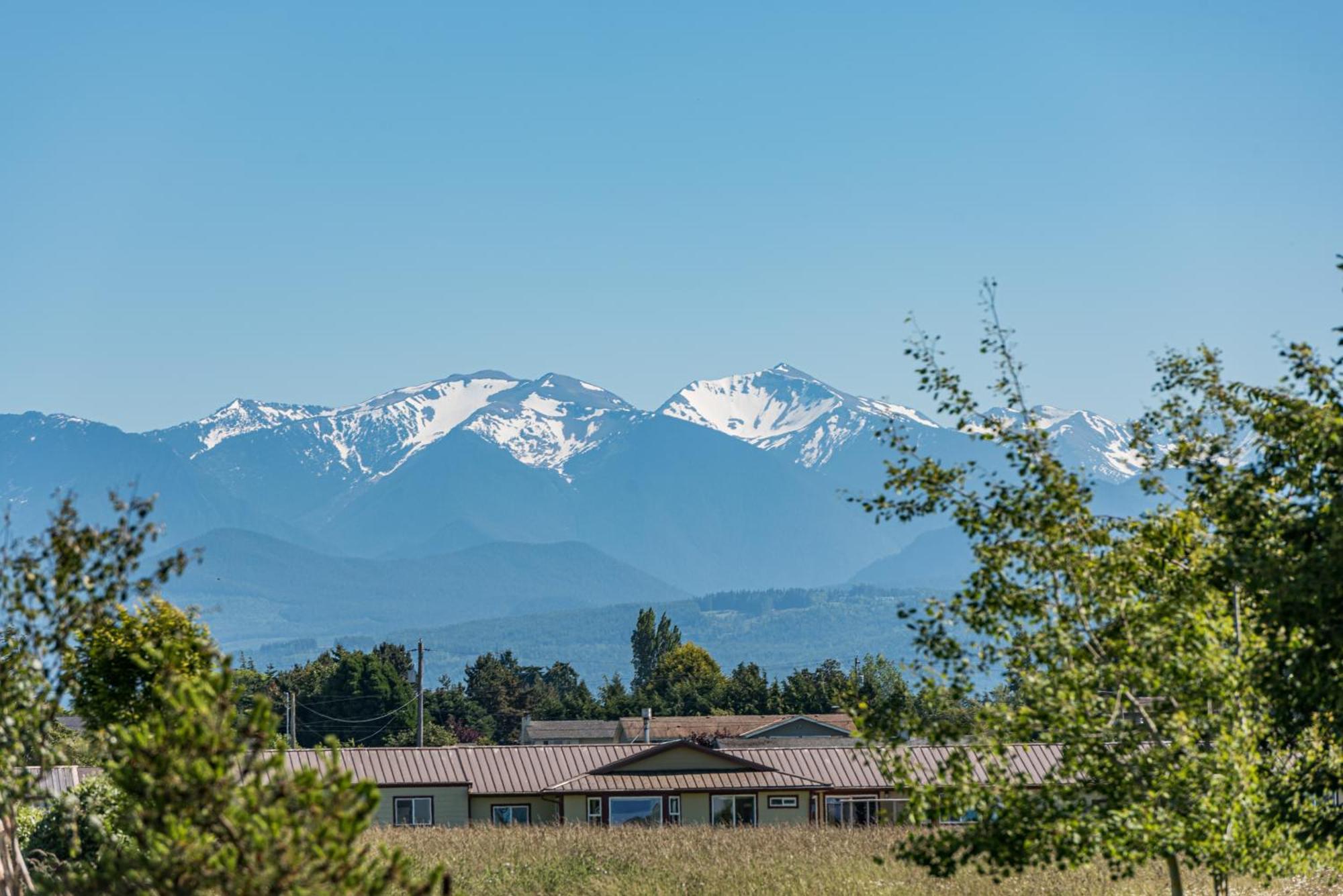 Juan De Fuca Waterfront Hotel & Cottages Sequim Exteriör bild