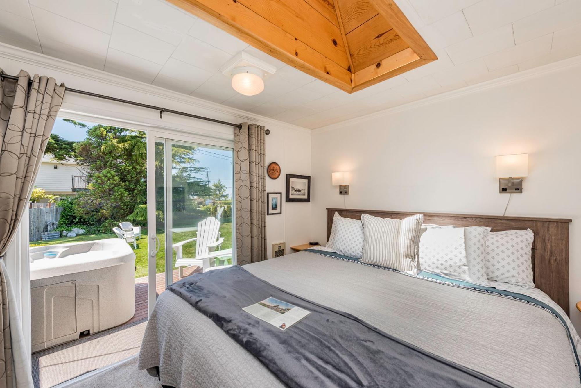 Juan De Fuca Waterfront Hotel & Cottages Sequim Exteriör bild
