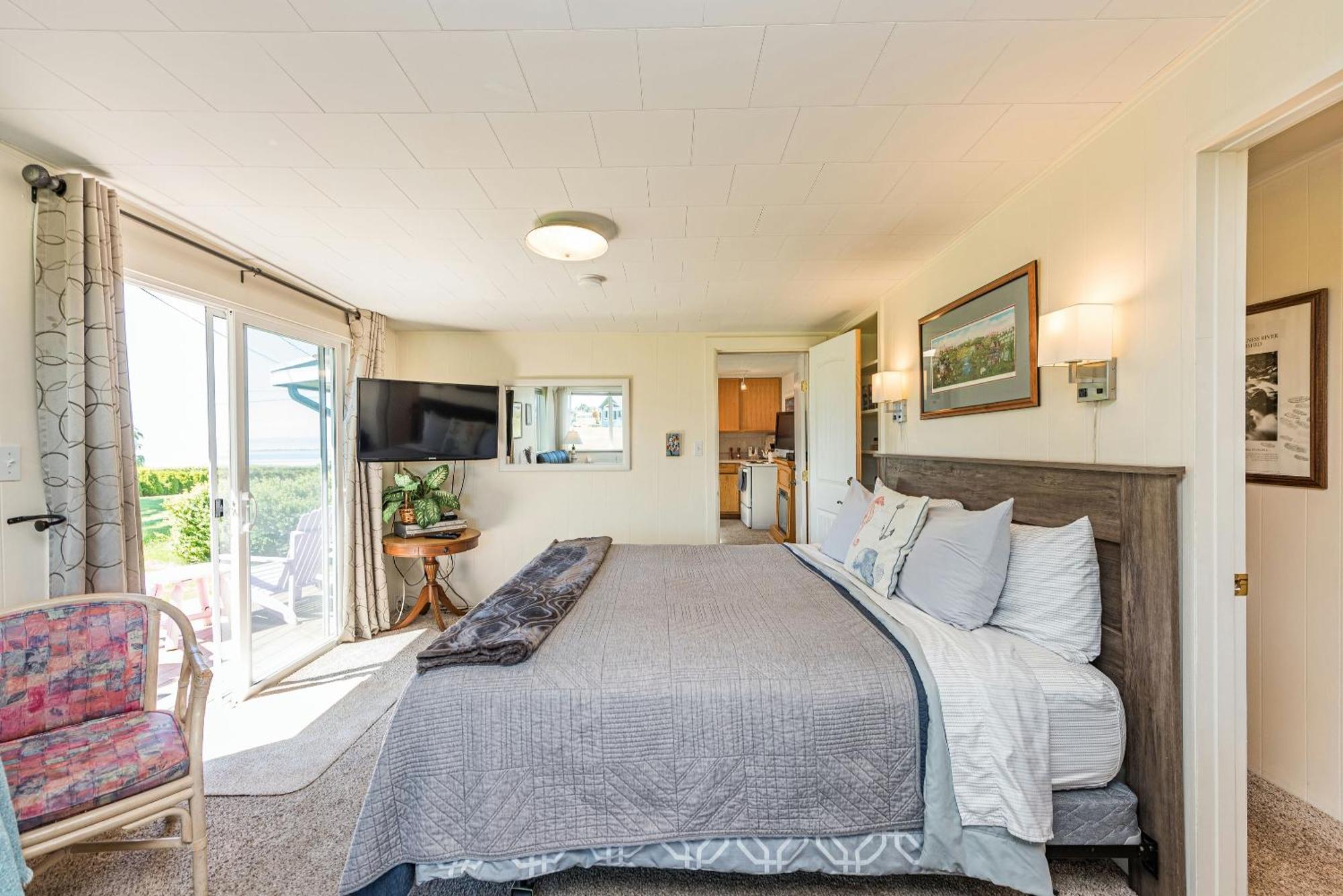 Juan De Fuca Waterfront Hotel & Cottages Sequim Exteriör bild