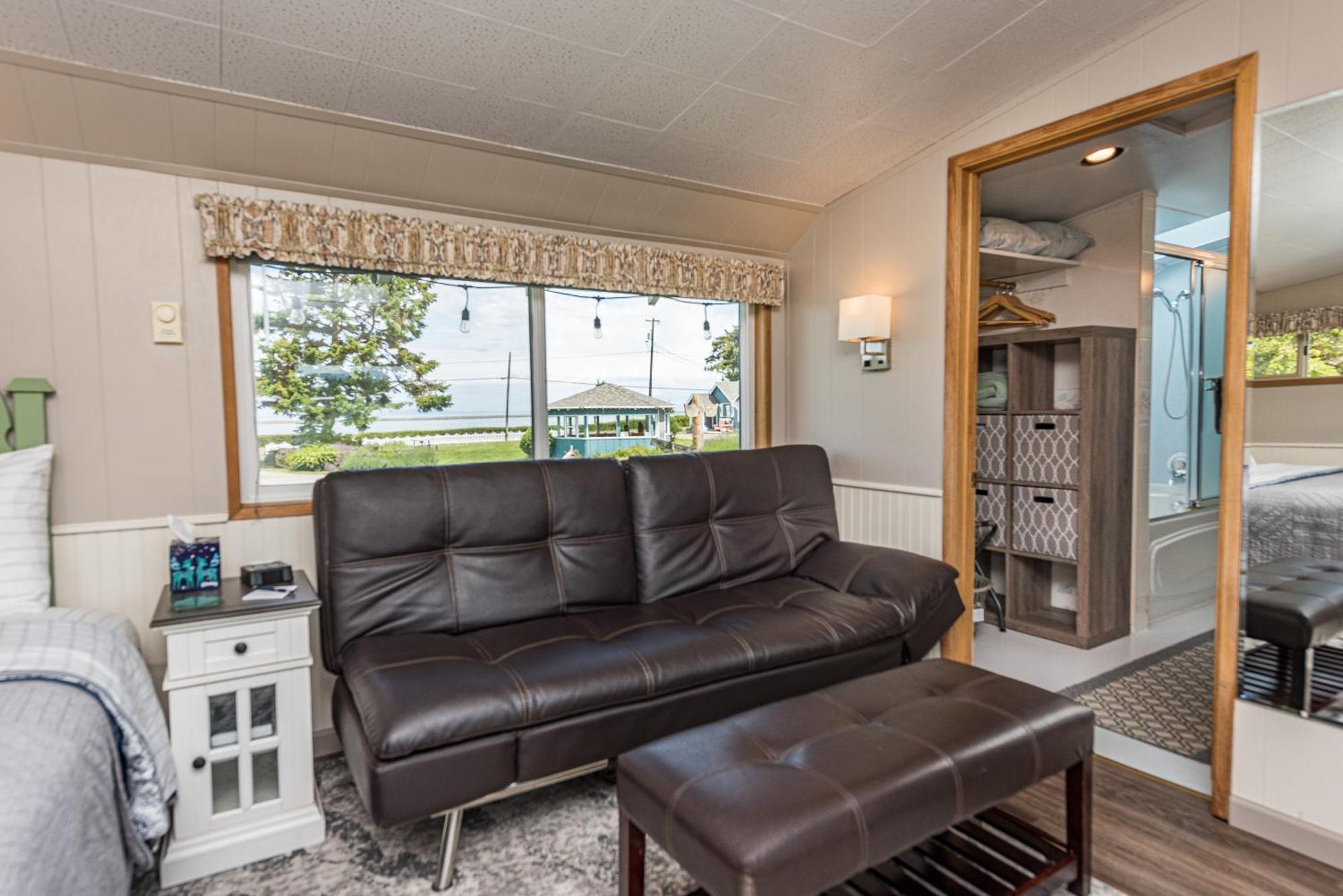 Juan De Fuca Waterfront Hotel & Cottages Sequim Exteriör bild