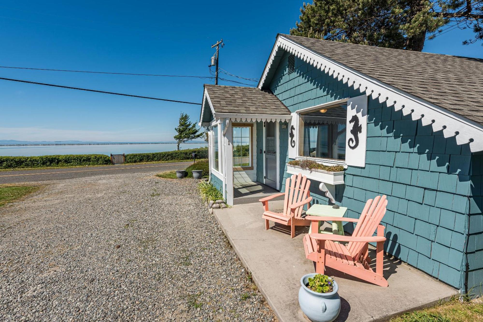 Juan De Fuca Waterfront Hotel & Cottages Sequim Exteriör bild