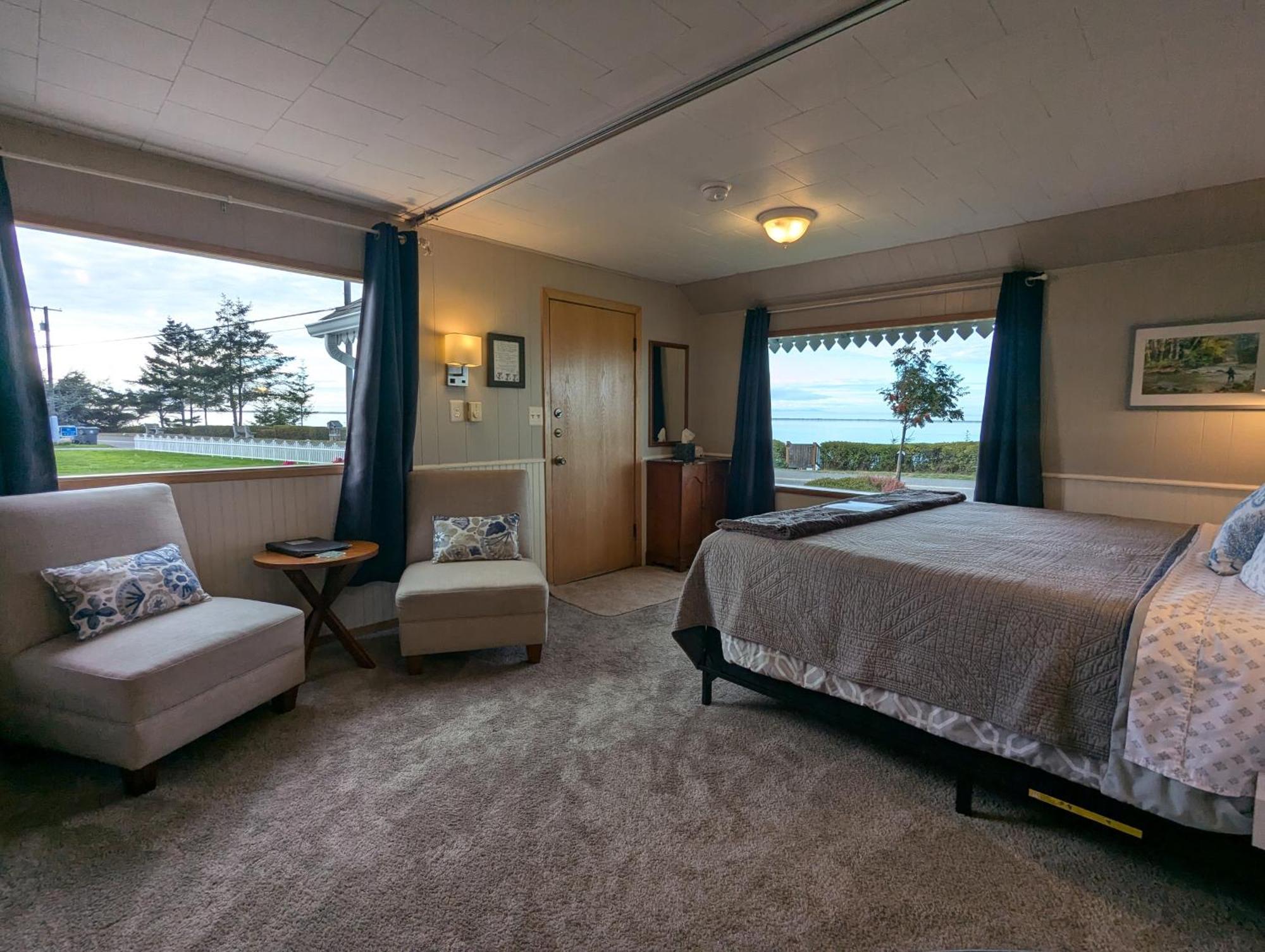 Juan De Fuca Waterfront Hotel & Cottages Sequim Exteriör bild